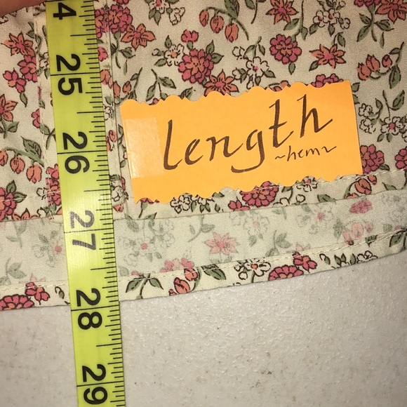 Retro Red Flowered Blouse XL - Picture 9 of 10